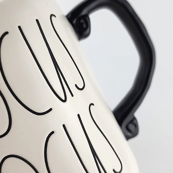 ⭐️2/ $50⭐️ Rae Dunn Artisan Mat Cream Mug Large Letters Black HOCUS POCUS - Picture 5 of 10